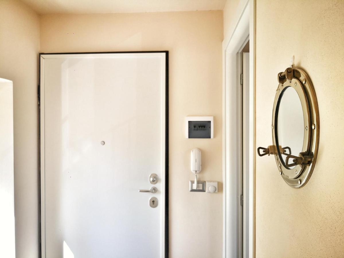 Appartamento Deluxe Con Terrazza Sul Mare Savona Exteriör bild
